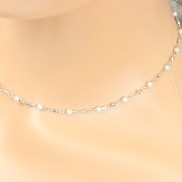 "Minimalist Necklace – Timeless, Elegant Jewelry for Her, MAR092161 - Picture 9 of 10